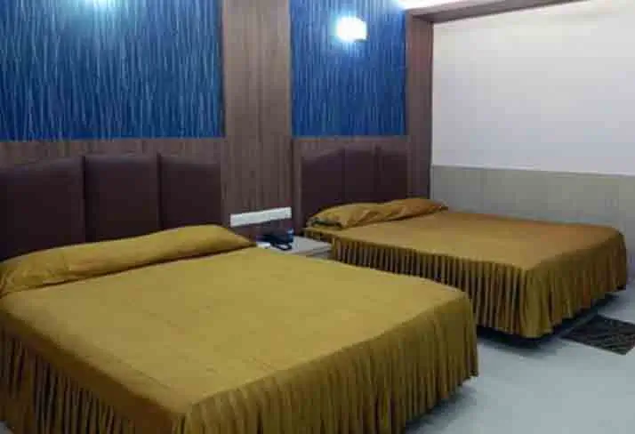 Maharaja Luxury Room (Six Bed)